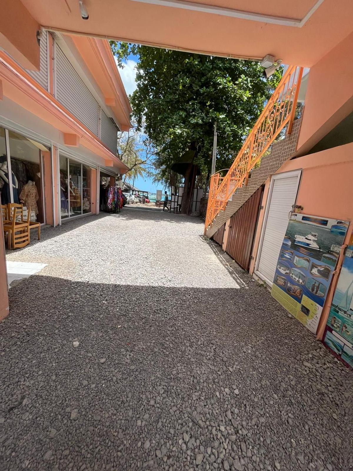 Ebrahim Flats - Grand Baie Beach Exteriör bild
